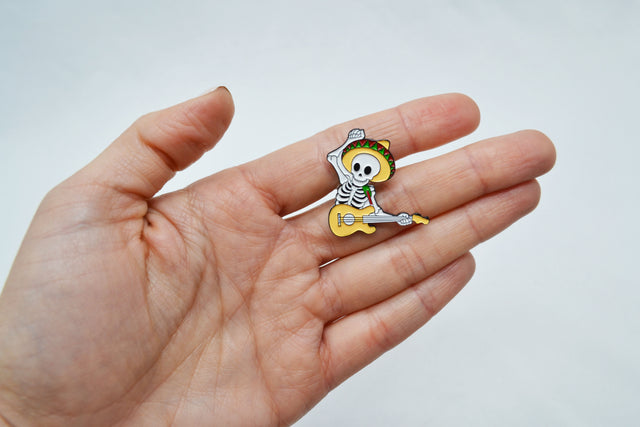 MEXI PIN-MARIACHI GUITARRA