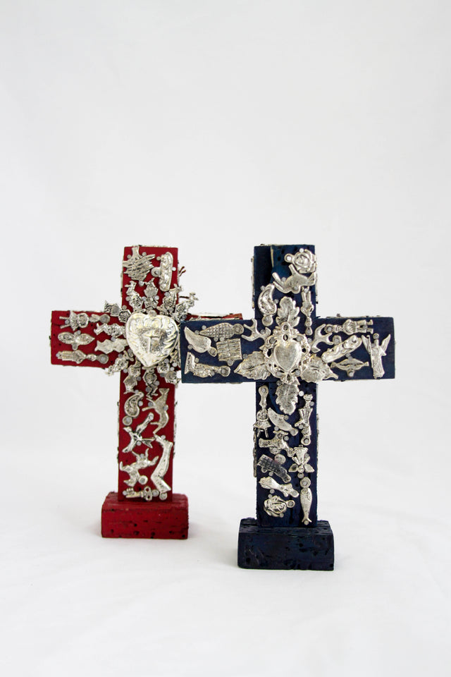 Cross 'Milagrito'
